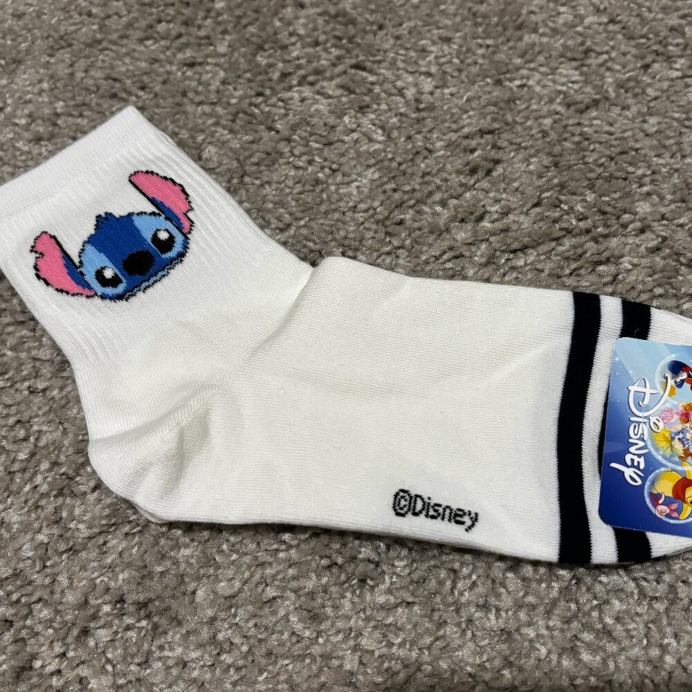 NWT Stitch Womens Crew Socks